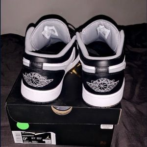 Jordan 1 size 9.5